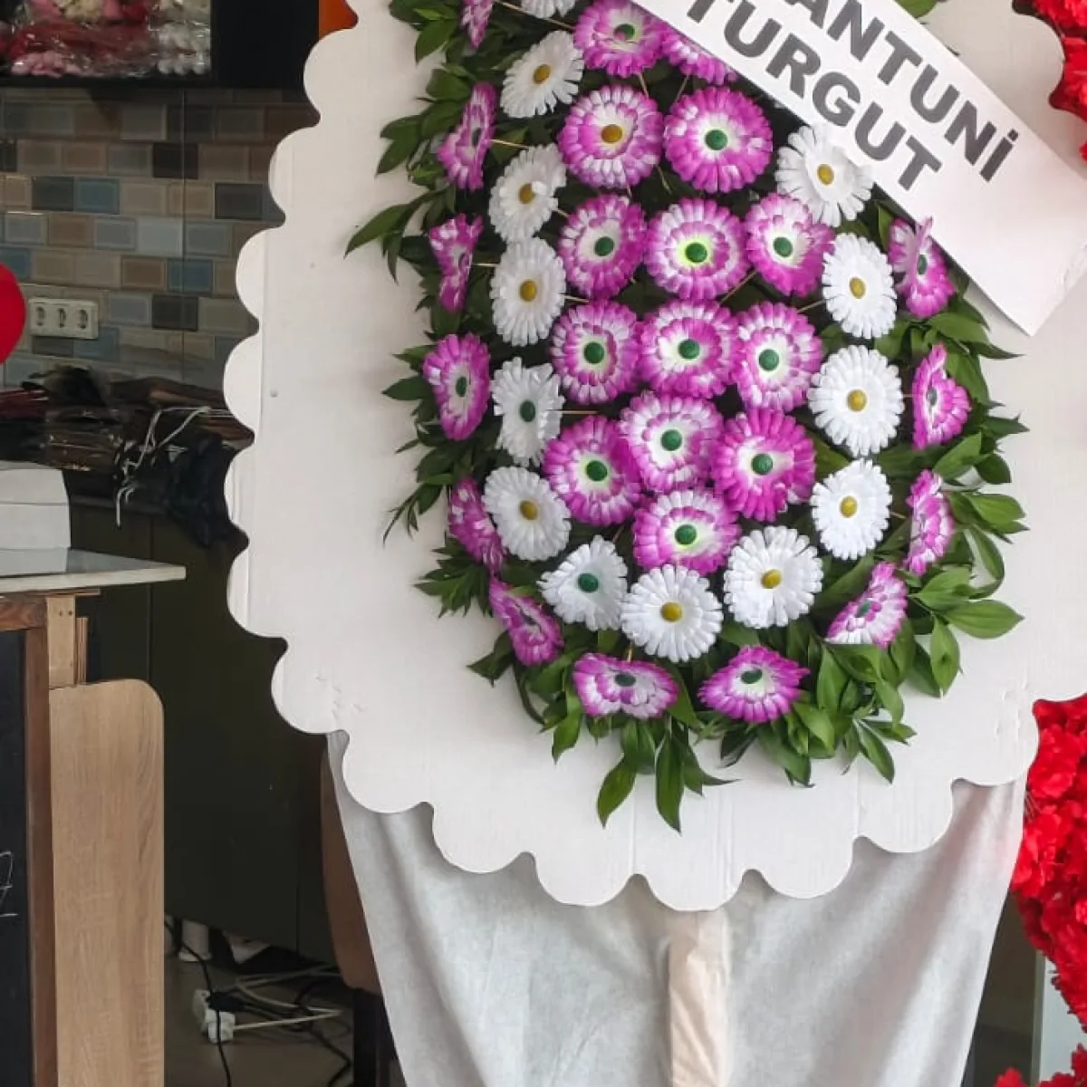 Pembe Beyaz Gerbera Zarif Açılış Çelengi